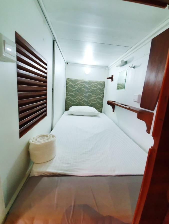 Bed Station 210 Hotell Kandy Exteriör bild